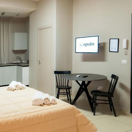 Dante 3 Guesthouse By Apulia Accommodation Bari Bagian luar foto